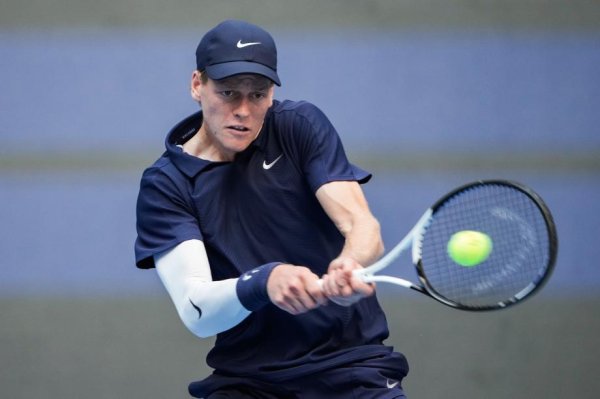 辛纳2-1投降德米纳尔 贯穿3年晋级中网男单决赛