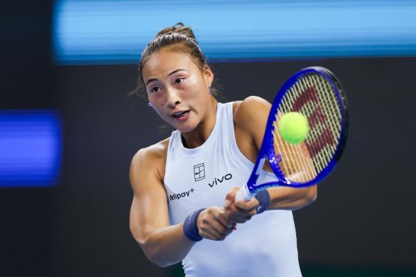 直落两盘打败敌手 郑钦文晋级中网女单32强