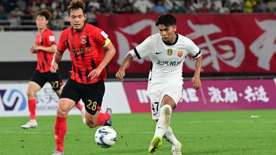 蒯纪闻孝顺高光理会成最大元勋 海港后继有东说念主了