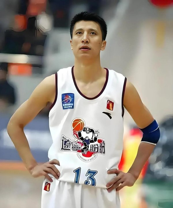 三分12中1数据下，选东说念主争议变焦：轮转节拍比个东说念主手感更要道