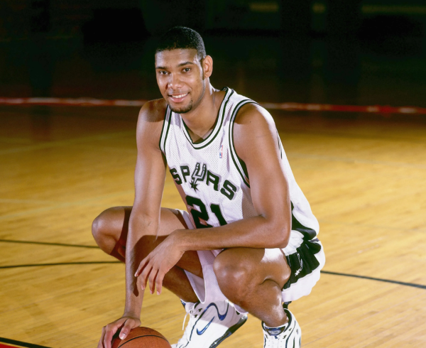 就在今天！邓肯保握了25年的记录被突破了