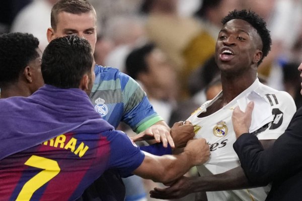 巴尔达诺：维尼修斯在场上踢得很好，但他要学会为止我方情感