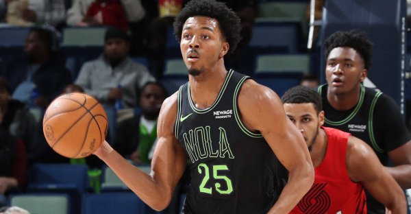 墨菲24+5普尔复出22分 鹈鹕主场大捷拓荒者