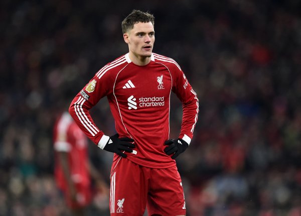 维尔茨是英超赛季第4位在1对1中在对方禁区触球并夺回球权至少8次的球员