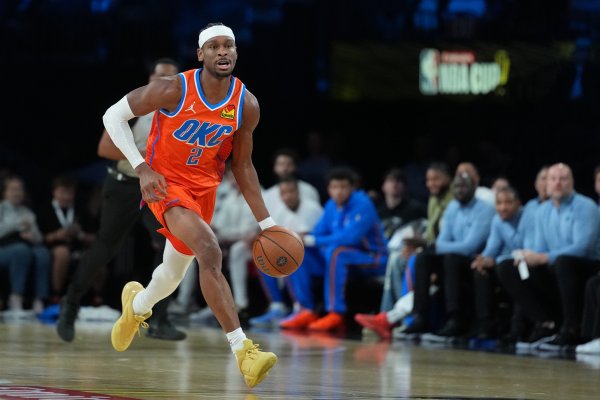 韦德: 亚历山大造犯规的花样没问题 他填塞贤达知说念怎么取得叫子