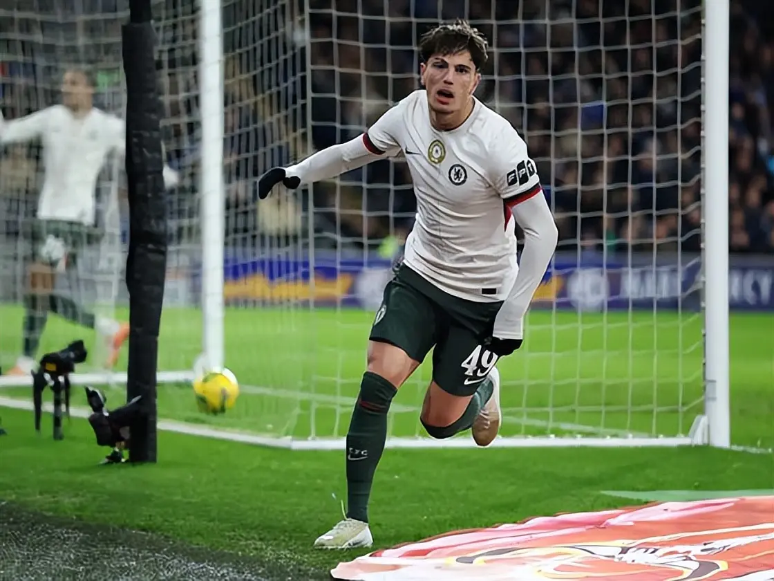 四亿替补席立功! 加纳乔梅开二度，切尔西3-1逆转卡迪夫晋级联赛杯四强