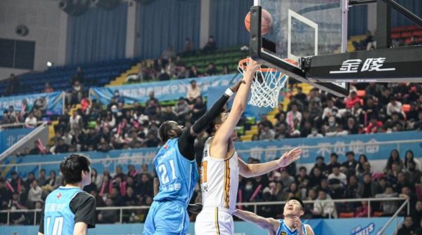 12月16日山西汾酒迎来首个主场赛事，对阵宁波町渥，靠近曾屡次打败敌手的压力，山西汾酒能否逶迤景况扭转谬误，掀翻球迷热议