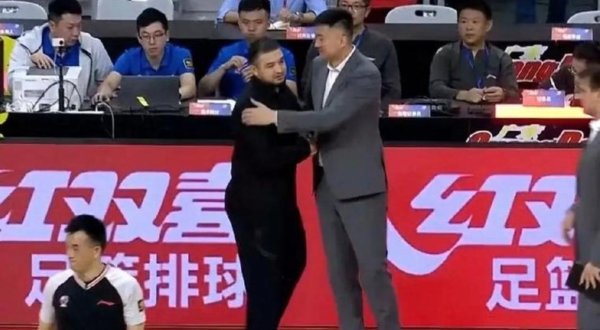 广东队加时吃力礼服南京同曦得益开门红，杜峰坦言球队磨合不及正式不专注，杜峰命令队员赛后反想担当牵累作念好长赛季准备