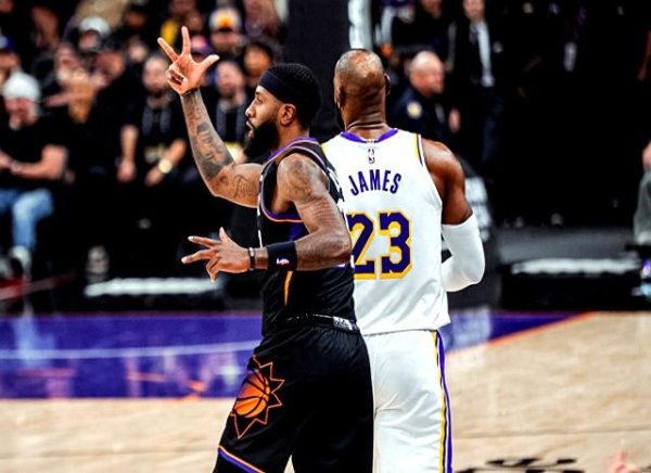 3个问题：湖东谈主拒20分逆转取胜，詹姆斯26分8自便