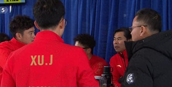 中国男人冰壶复仇日本！9-4闭幕4连败，纵贯米兰冬奥