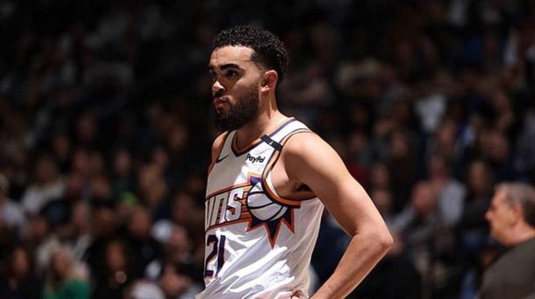 火箭根柢无用交往，他们手里攥着定约最值钱的补强筹码，不是首轮签，而是扫数总司理心荡神驰的到期协议，奥拉迪波已成交往阛阓全能配平券