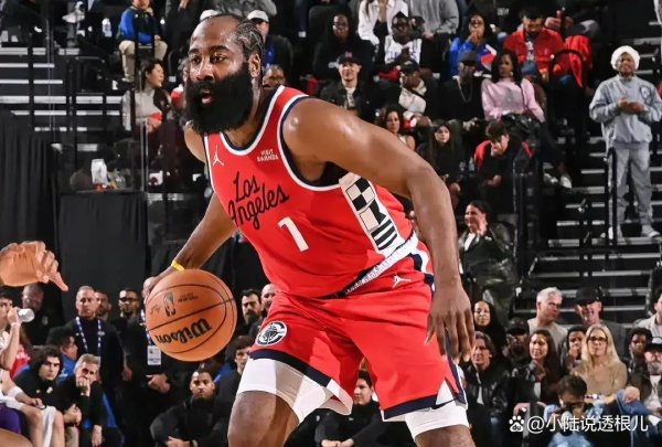 詹姆斯拚命，斯马特打铁，湖东谈主输给快船的三个死穴