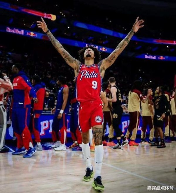 七连胜戛相关词止：恩比德缺阵，埃奇库姆小节抢回球权封喉