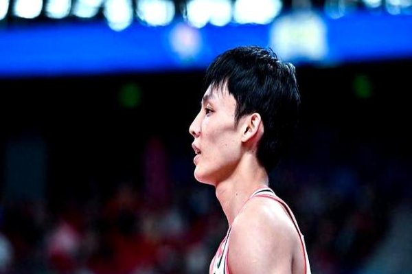 徐杰少顷出场受伤，8分3篮板5助攻背后荫藏何种危险？