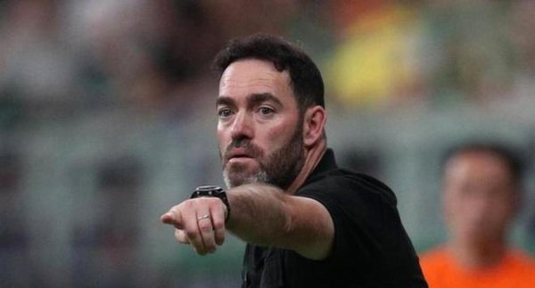 别信传说了，成齐蓉城的新帅根本不是苏亚雷斯，俱乐部对准有亚洲联赛教授的韩国栽种，计划已参预条约细节阶段