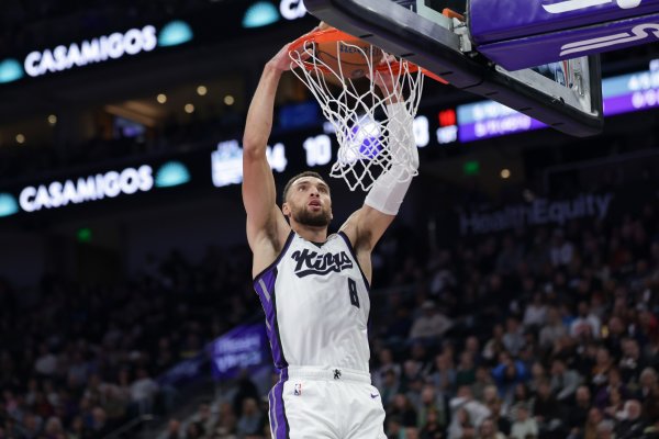 蹙迫积极！拉文19次开端全队最高 得20分4板3助2断1帽