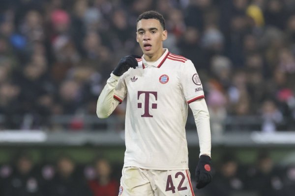 图片报：穆西亚拉将在1月全面参与拜仁合练，可能获顷然出场时候