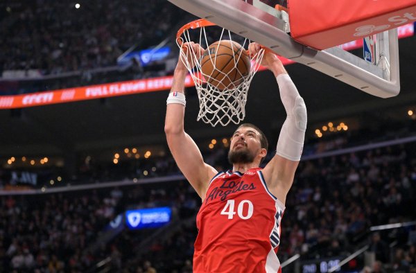 名记：快船不肯接办提升27年的协议 但仍有球队询价祖巴茨/小琼斯