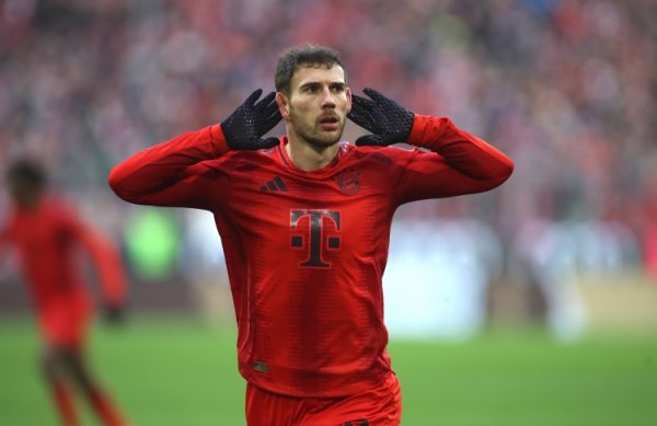 罗马诺：那不勒斯挑升免签30岁格雷茨卡，面对西甲英超球队竞争